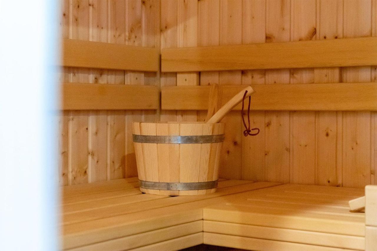 Ferienhaus Maira, Mit Garten Und Sauna Greetsiel Eksteriør bilde